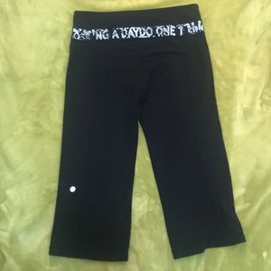 Lululemon Black Reversible Capri’s